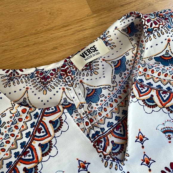 Jory split neck top from StitchFix - Picture 3 of 9